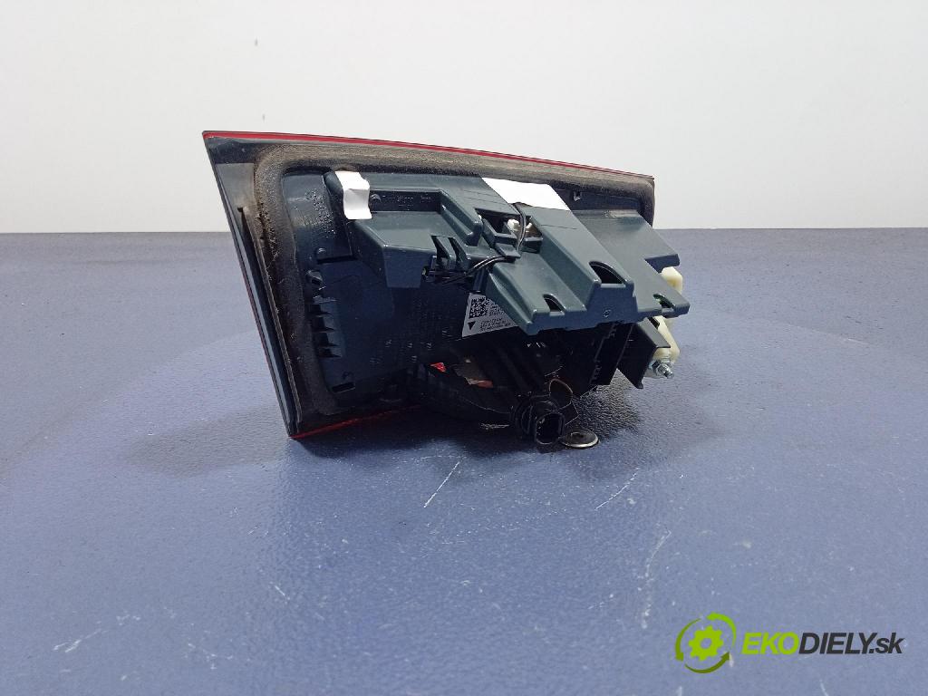 Bmw Seria 3 2018 světlo Zad: Práva: Uvnitř H8736912007