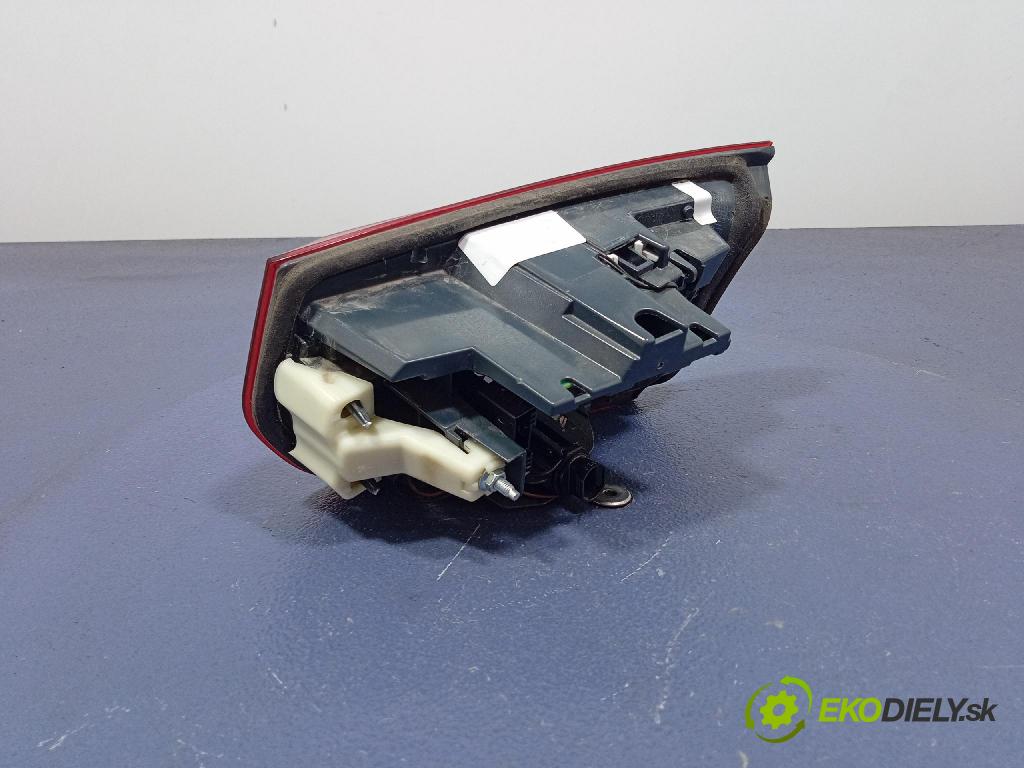 Bmw Seria 3 2018 svetlo / reflektor zad ľavá Vnútri: 7736911907