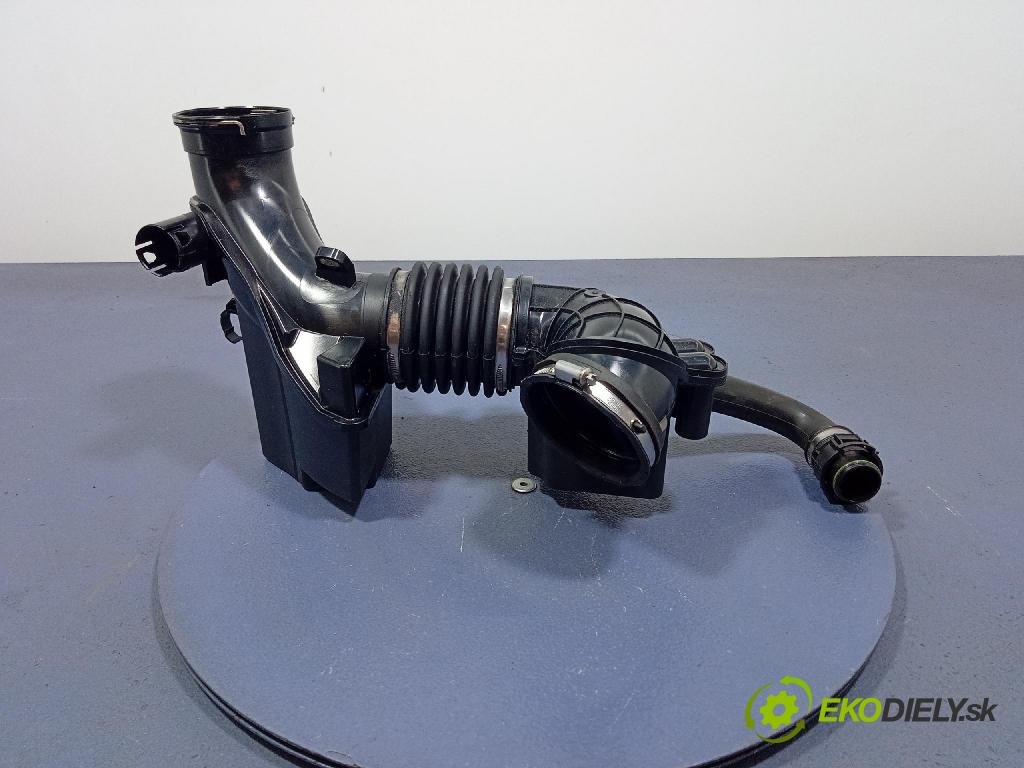 Bmw Seria 3 2018 rúrka Vzduch: 857399404
