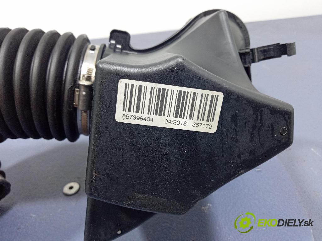 Bmw Seria 3 2018 trubka Vzduch: 857399404