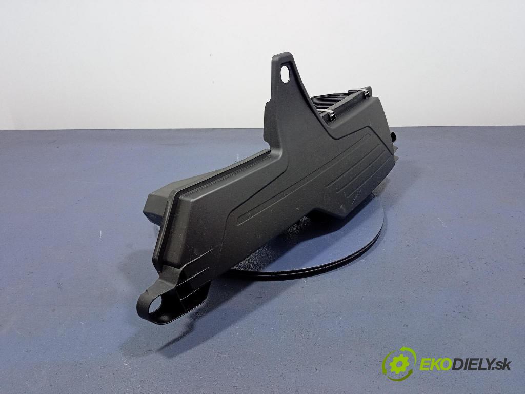 Bmw Seria 3 2018 obal Filtre: Vzduch: 70599484