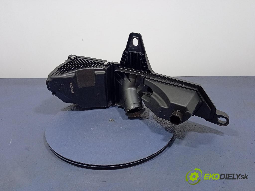 Bmw Seria 3 2018 obal Filtre: Vzduch: 70599484