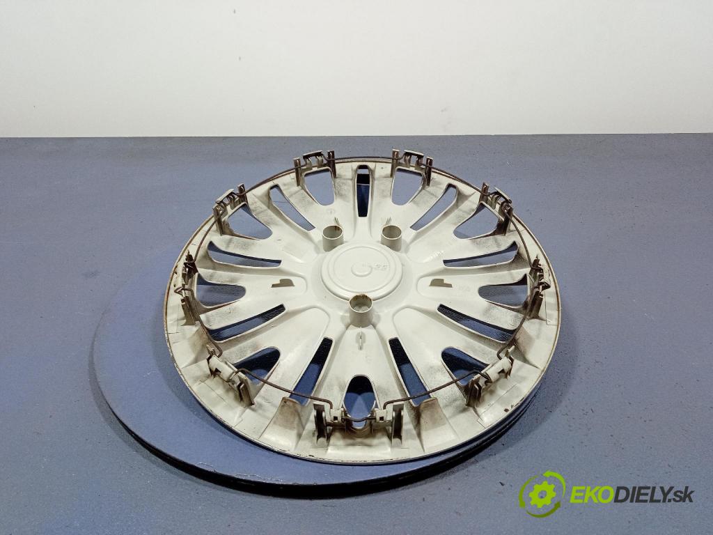 Volkswagen Passat 1999 puklica kola: 5K0601147