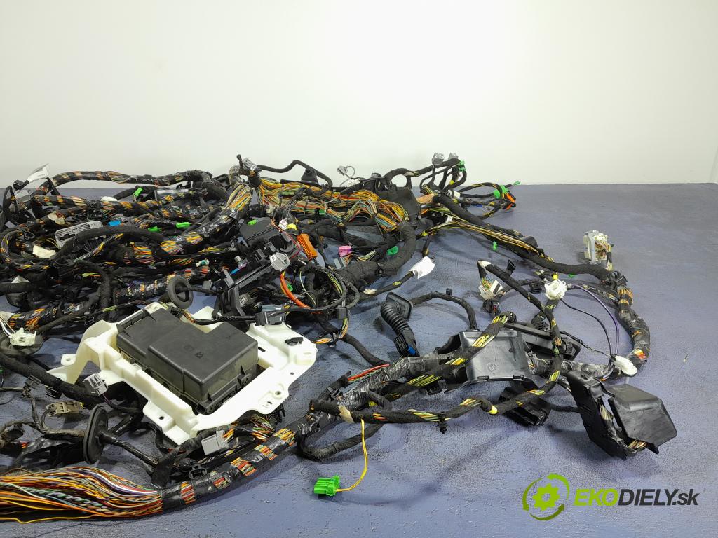 Volvo S90 2017 instalace Elektrický: 01