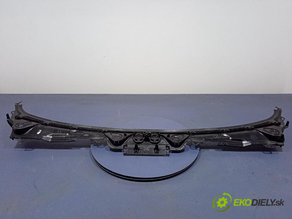 Bmw Seria 3 2018 torpédo 7258177