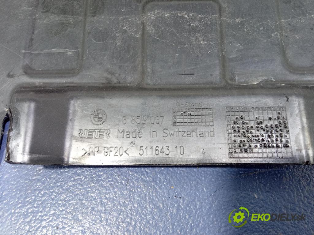 Bmw Seria 3 2018 kryt Plast: podvozek: 6850067