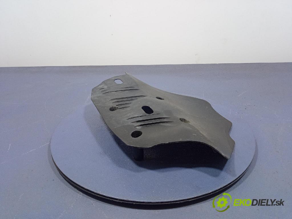 Bmw Seria 3 2018 kryt Plast: podvozek: 6796137