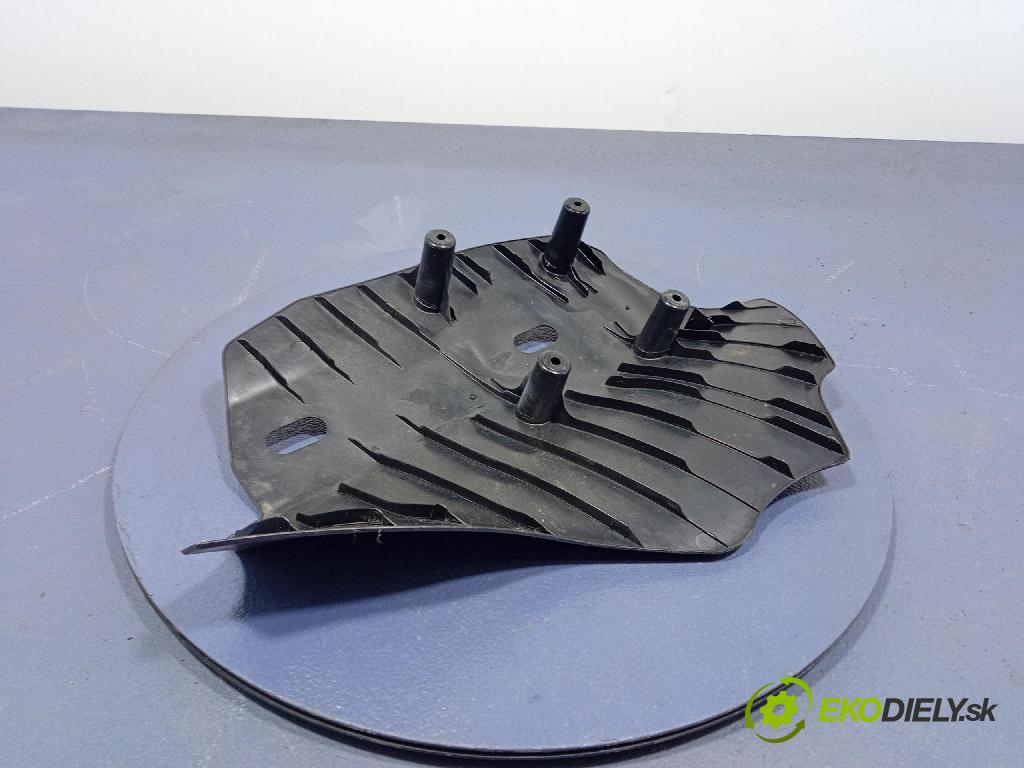Bmw Seria 3 2018 kryt Plast: podvozek: 6796137
