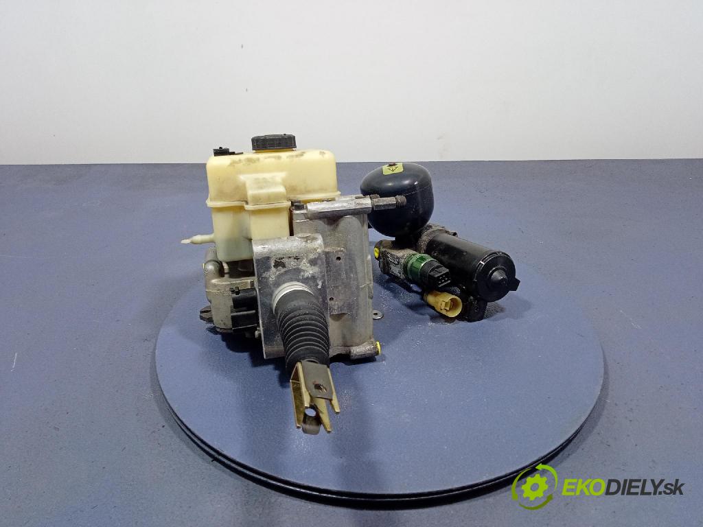 Land rover Range rover 1998 servo Brzdy: 4684130110