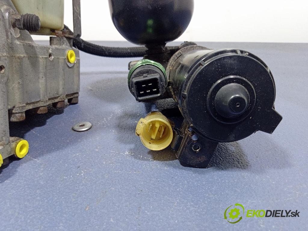 Land rover Range rover 1998 servo Brzdy: 4684130110