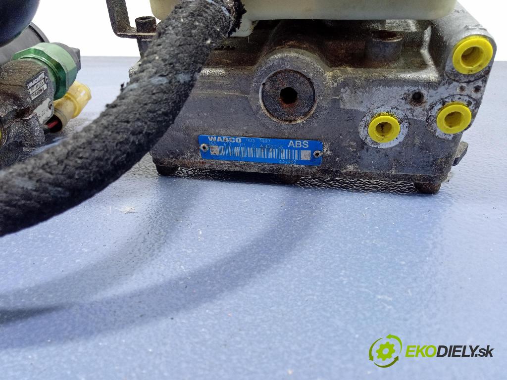 Land rover Range rover 1998 servo Brzdy: 4684130110