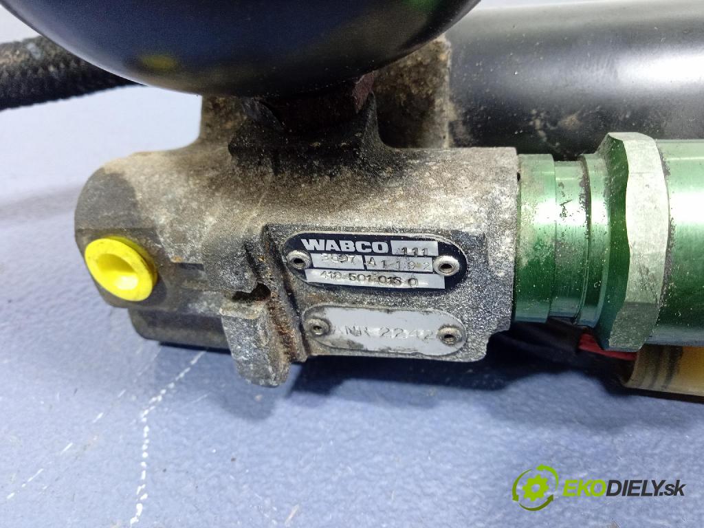 Land rover Range rover 1998 servo Brzdy: 4684130110