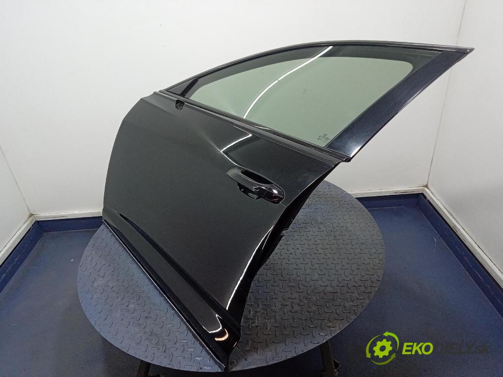 Audi A6 2021 dvere Predné Vľavo: