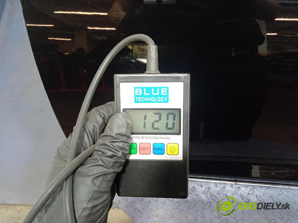 Audi A6 2021 dvere Predné Vľavo: