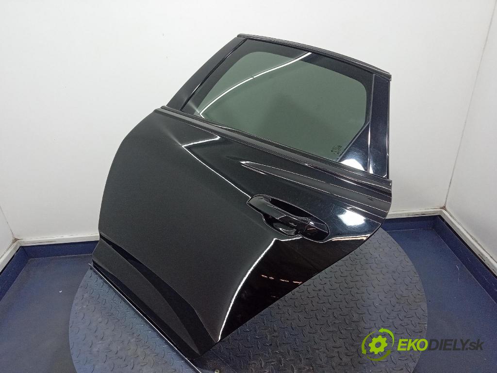 Audi A6 2021 dvere zad Vľavo: