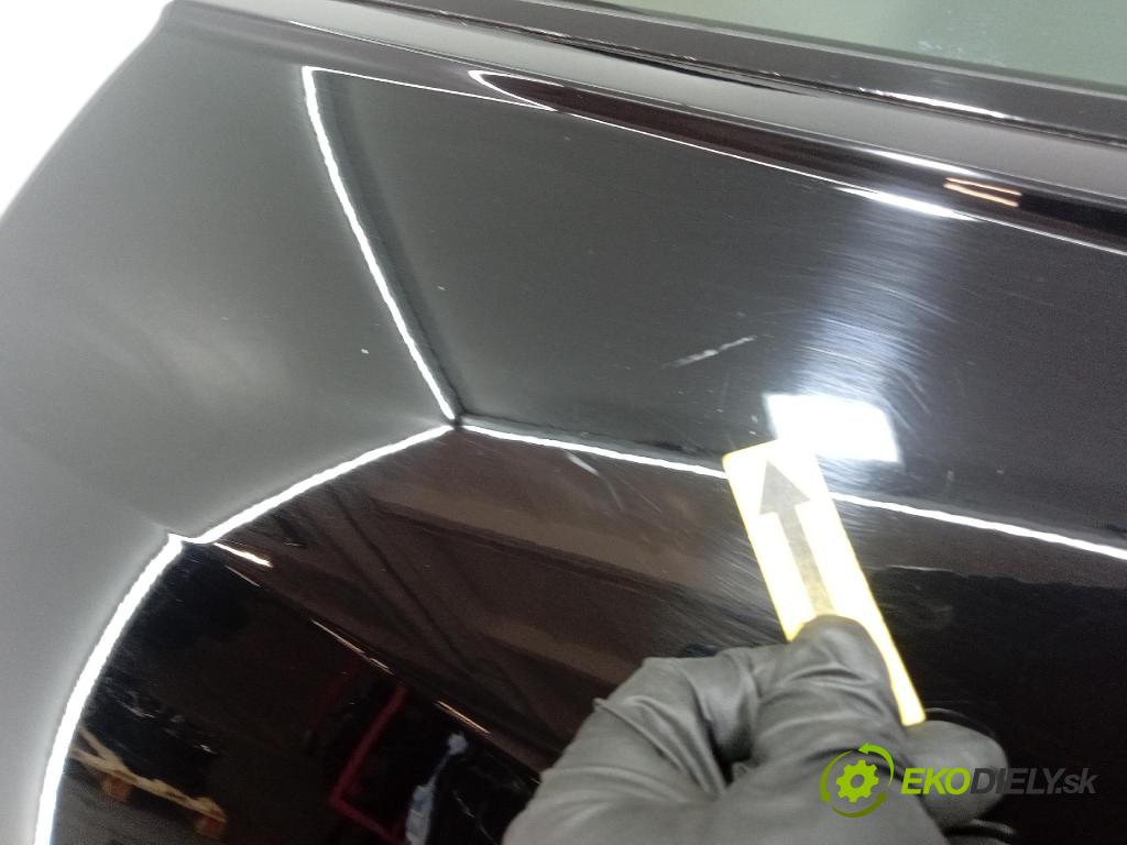 Audi A6 2021 dvere zad Vľavo: