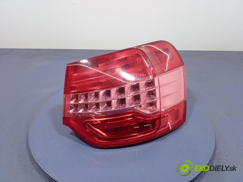 Citroen C5 2008 svetlo / reflektor zad Prava: Vonkajsia: 9681063680