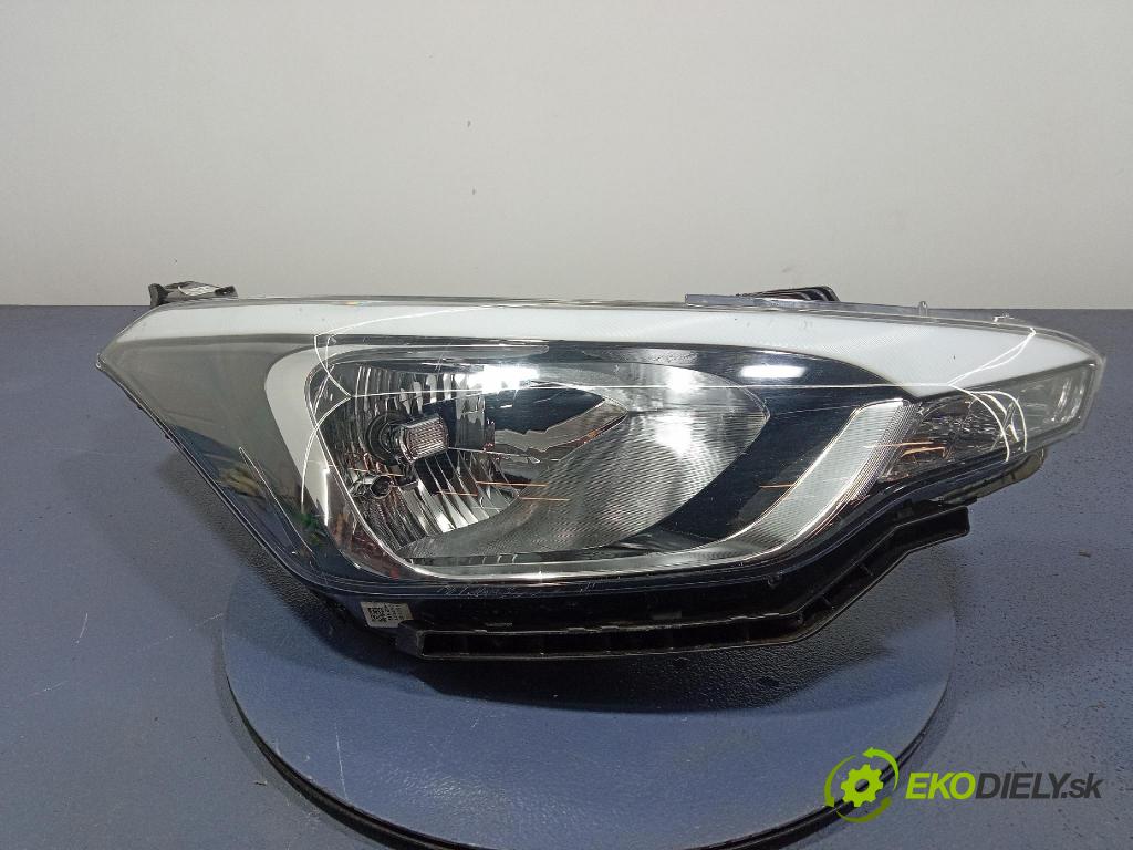 Hyundai I20 0 světlo v pravo: 92102-C8