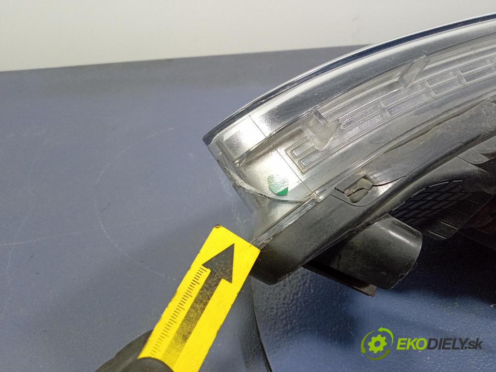 Hyundai I20 0 světlo v pravo: 92102-C8