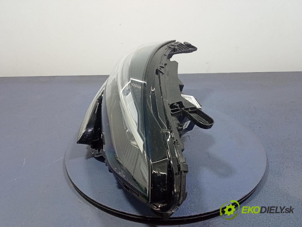 Renault Clio 0 světlo v pravo: 260100902R