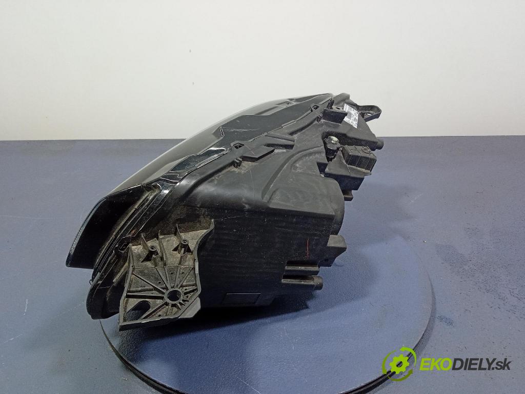 Toyota Proace city 0 světlo v pravo: 9854066780