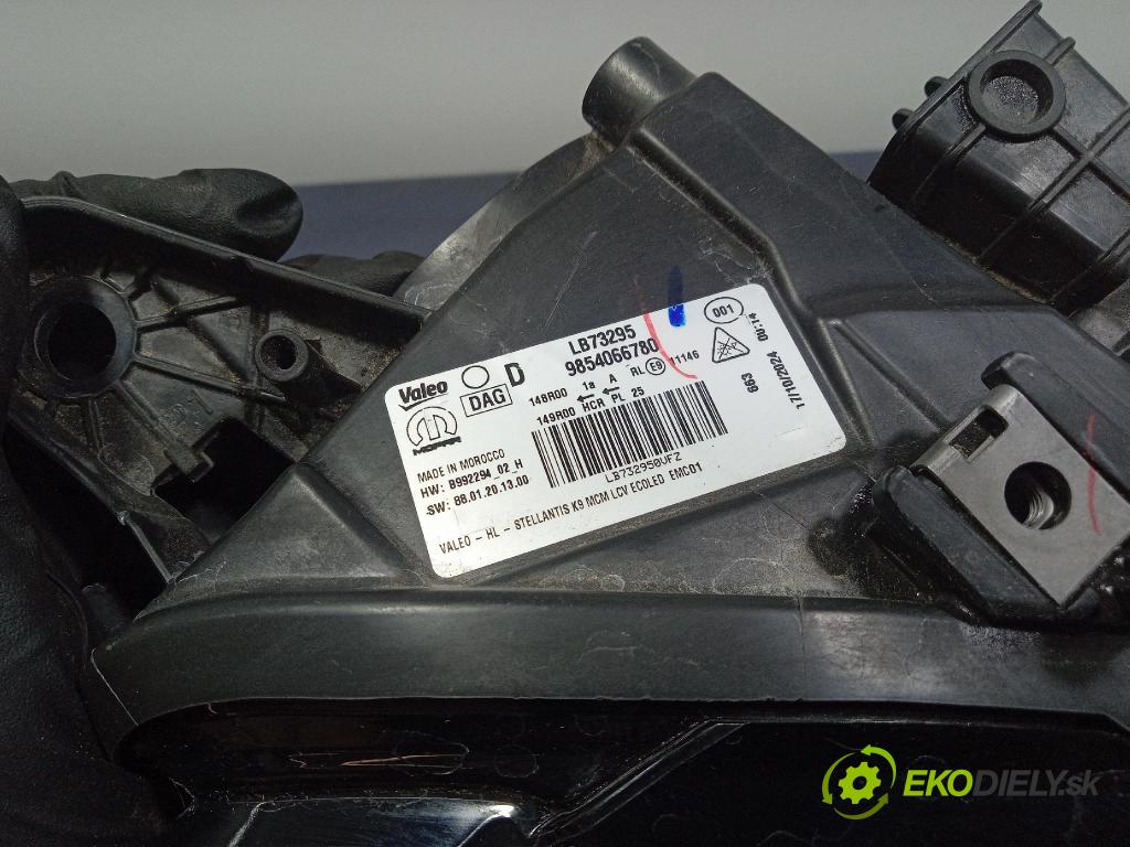 Toyota Proace city 0 světlo v pravo: 9854066780
