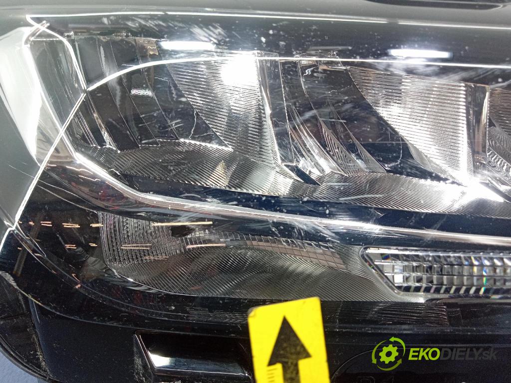 Toyota Proace city 0 světlo v pravo: 9854066780
