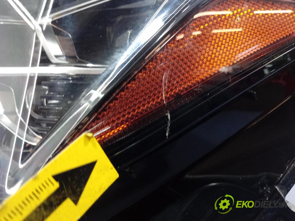 Lexus UX 0 světlo Levý: