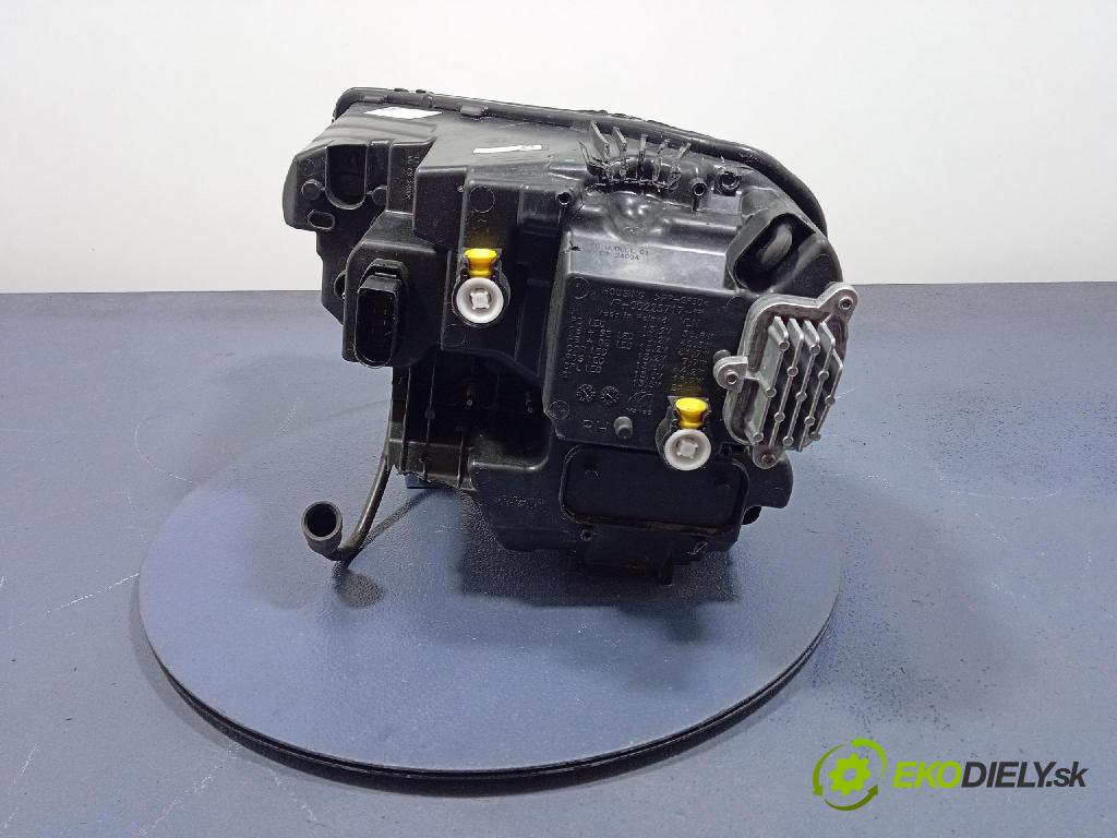 Skoda Karoq 0 světlo v pravo: 57B941036B
