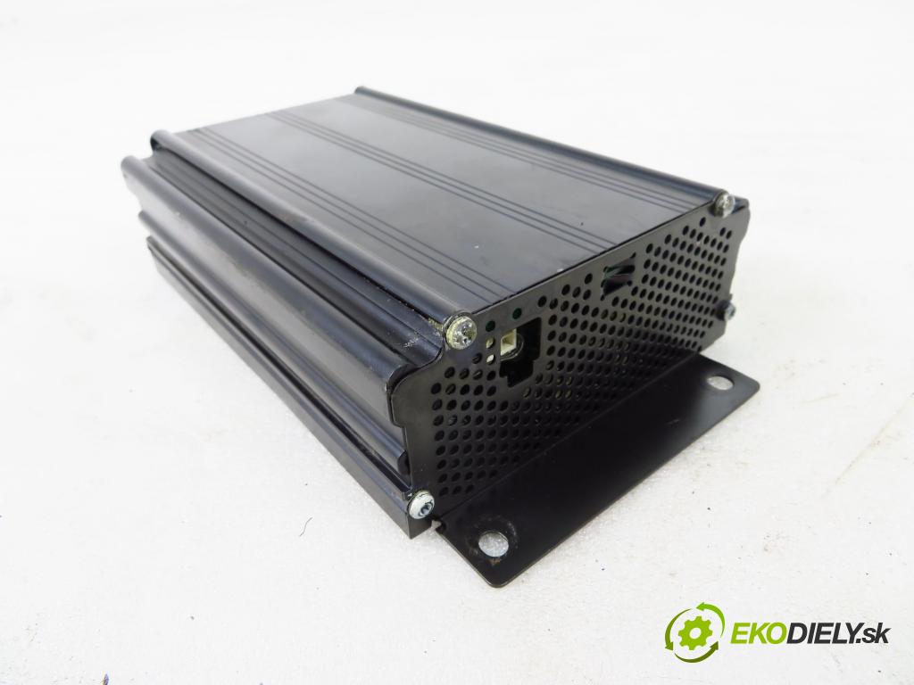 AUDI A6 Avant (4B5, C5) KOMBI 1999 142,00 2.8 - AMX 2771,00 Zosilňovač AMP310C5 (Zosilňovače)