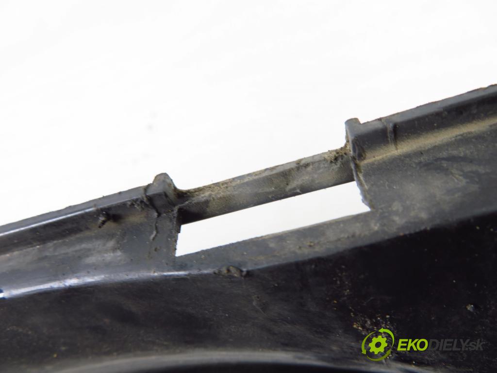 BMW 3 (E46) SEDAN 2002 85,00 316 i - N46 B18 A 1796,00 ventilátor chladič klimatizace 6904768 ; 3135103343 ; 0130303874