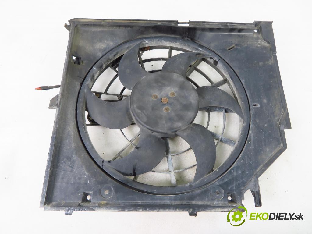 BMW 3 (E46) SEDAN 2002 85,00 316 i - N46 B18 A 1796,00 ventilátor chladič klimatizace 6904768 ; 3135103343 ; 0130303874