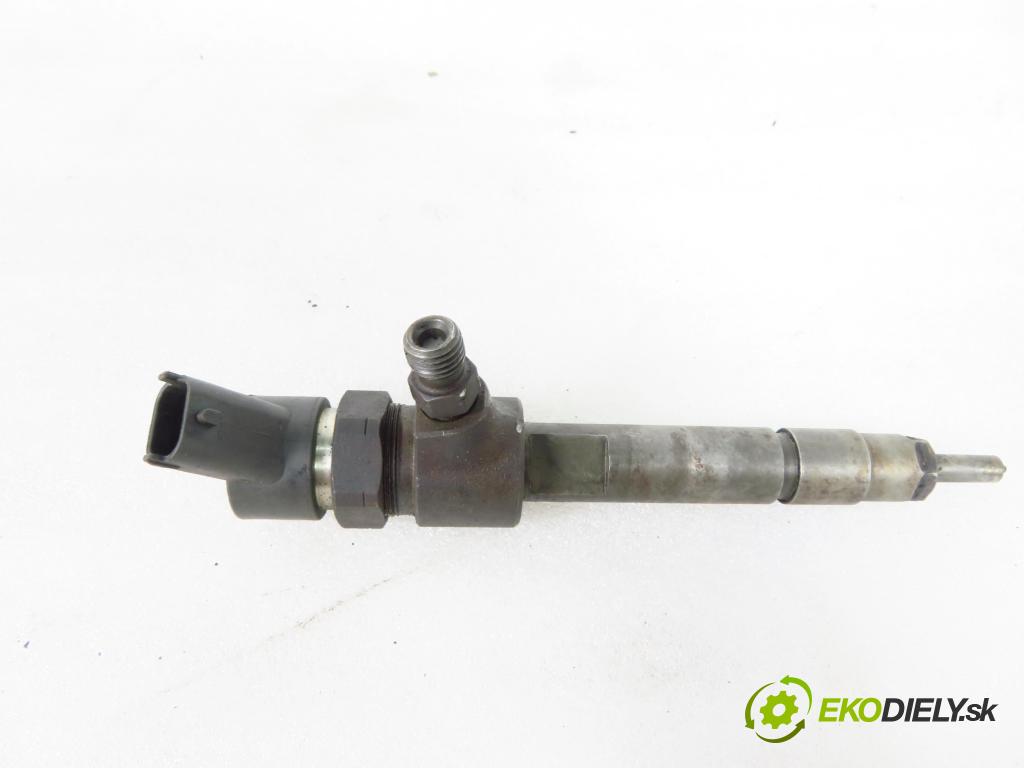 FIAT PUNTO (188_) HB 2001 59,00 1.9 JTD 80 - 188 A2.000 1910,00 vstrekovač 0445110119 (Vstrekovače)