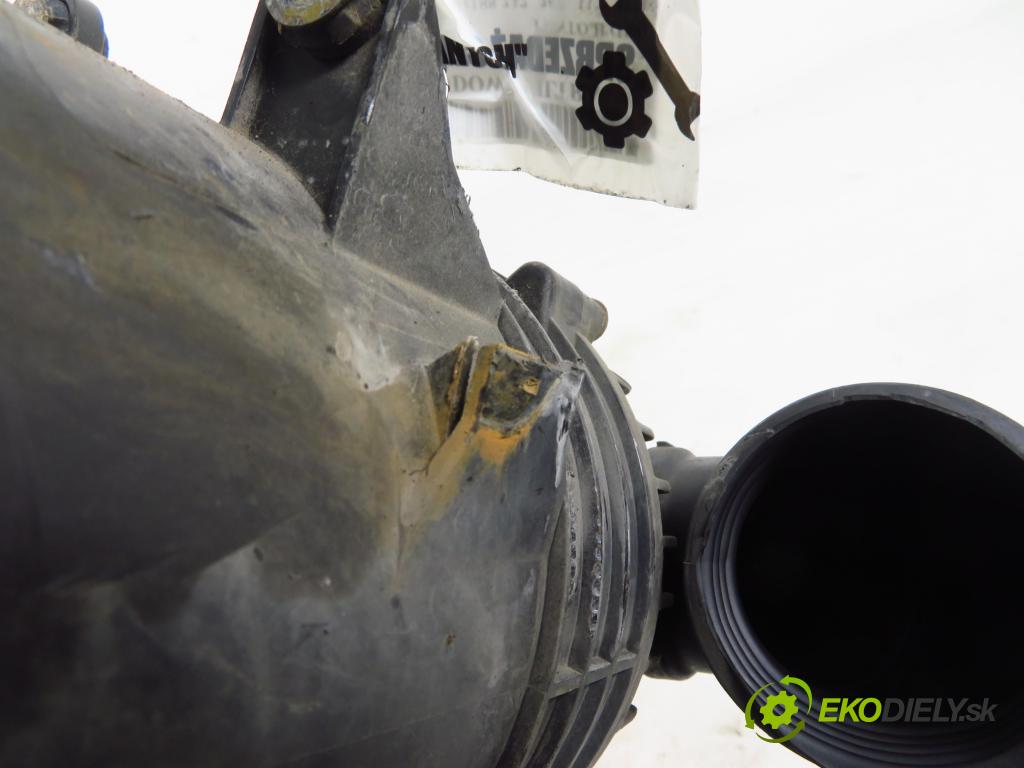 FIAT PUNTO (188_) HB 2001 59,00 1.9 JTD 80 - 188 A2.000 1910,00 Obal filtra vzduchu 46755078 ; 46552774 (Obaly filtrov vzduchu)