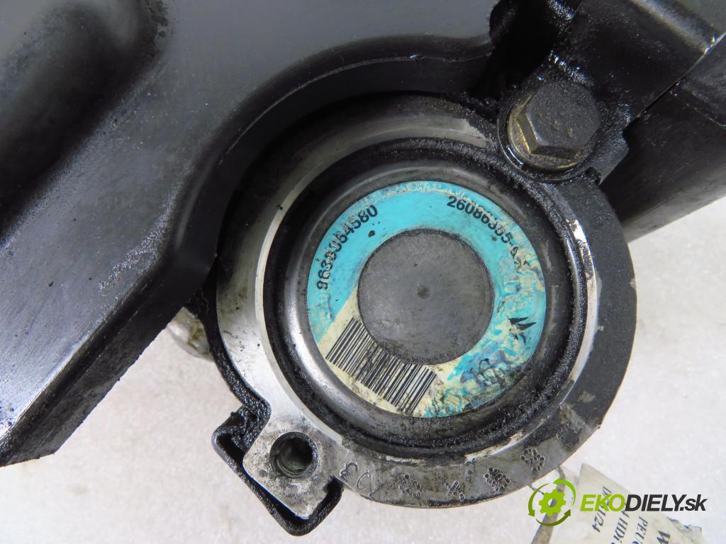 PEUGEOT 206 liftback (2A/C) LIFTBACK 2004 50,00 1.4 HDi 8V 70 - 8HX 1398,00 Pumpa servočerpadlo 9638364580 ; 26086355QK (Servočerpadlá, pumpy riadenia)