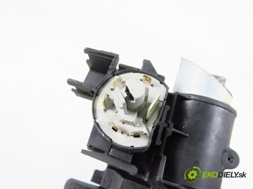 OPEL ASTRA G liftback (T98) HB 2000 74,00 1.6 16V - X 16 XEL 1598,00 spinačka 90589313 ; 90589389 (Spínacie skrinky a kľúče)