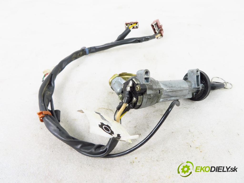 HONDA CIVIC VI Hatchback (EJ, EK) HB 1996 84,00 1.5 i (EK3) - D15Z6 1493,00 spinačka C57901 (Spínacie skrinky a kľúče)