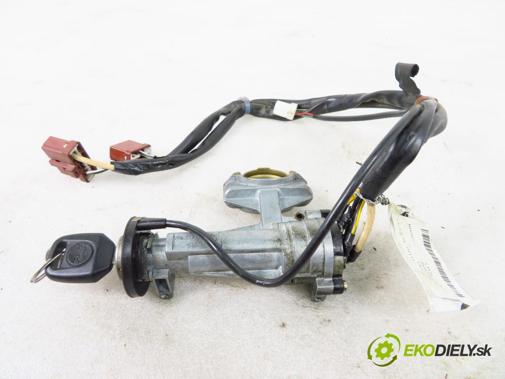 HONDA CIVIC VI Hatchback (EJ, EK) HB 1996 84,00 1.5 i (EK3) - D15Z6 1493,00 spinačka C57901 (Spínacie skrinky a kľúče)