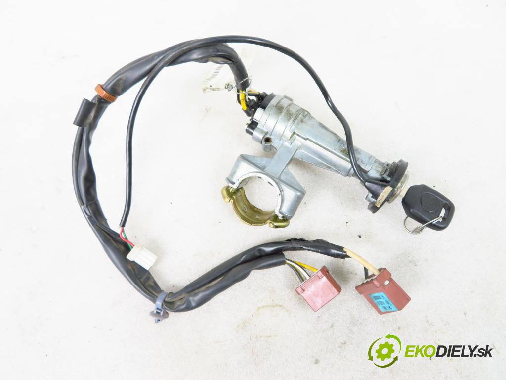 HONDA CIVIC VI Hatchback (EJ, EK) HB 1996 84,00 1.5 i (EK3) - D15Z6 1493,00 spinačka C57901 (Spínacie skrinky a kľúče)