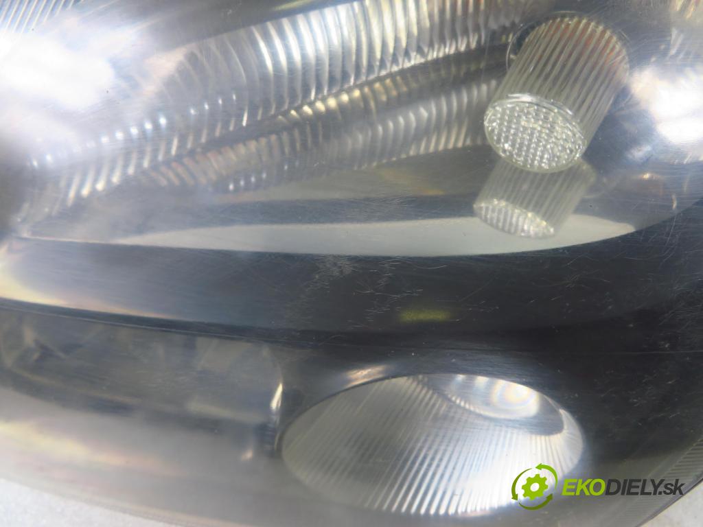 OPEL VECTRA C GTS (Z02) LIFTBACK 2003 92,00 2.2 DTI 16V 125 - Y 22 DTR 2172,00 Svetlo LP 15588700