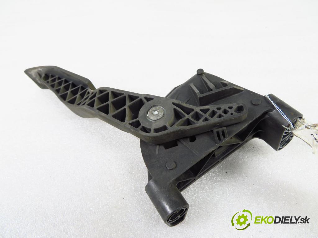 OPEL ASTRA G liftback (T98) HB 2003 62,00 1.6 8V - Z 16 SE 1598,00 Potenciometer plynu 9157998 ; 6PV00811200 (Pedále)