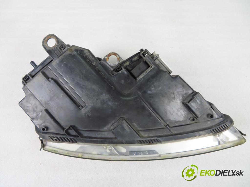 AUDI A8 D3 (4E2, 4E8) SEDAN 2003 202,00 4.0 TDI quattro - ASE 3936,00 Svetlo LP 15811700 ; 5DV00829000 ; 15811701