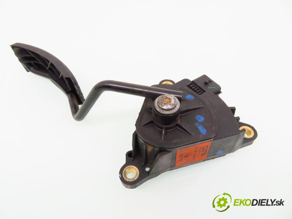 RENAULT SCENIC II (JM0/1_) MINIVAN 2007 74,00 1.5 dCi 101 - K9K 728 1461,00 Potenciometer plynu 8200159647B (Pedále)