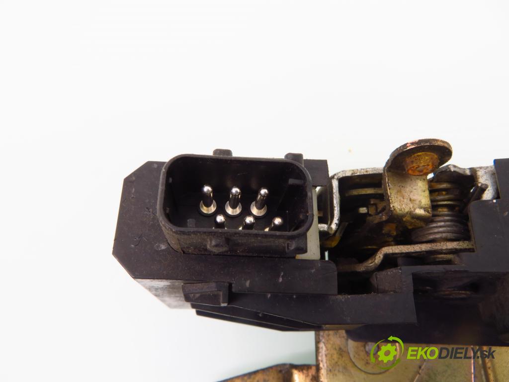 BMW 3 Compact (E36) COMPACT 1999 75,00 1.6 316 i 102 - M43 B16 (164E2) 1596,00 zámok 67118353012 ; 8353012 ; 40620821