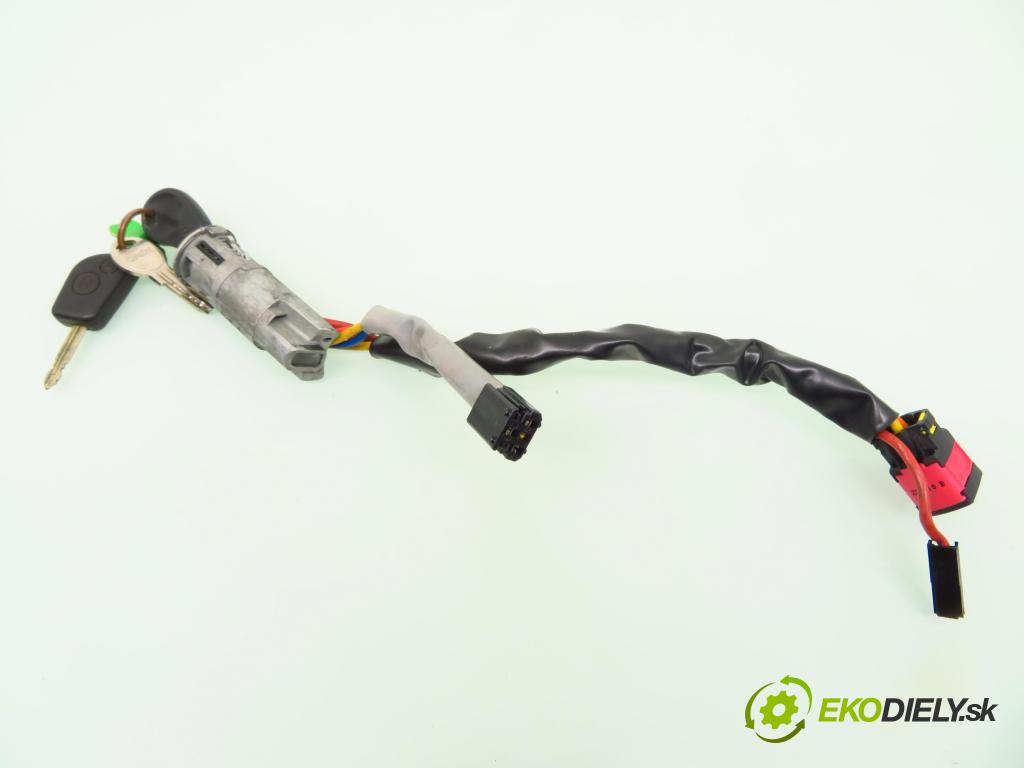 CITROEN XSARA PICASSO (N68) MINIVAN 2001 85,00 1.8 16V - 6FZ (EW7J4) 1749,00 spinačka N0501539  (Spínacie skrinky a kľúče)