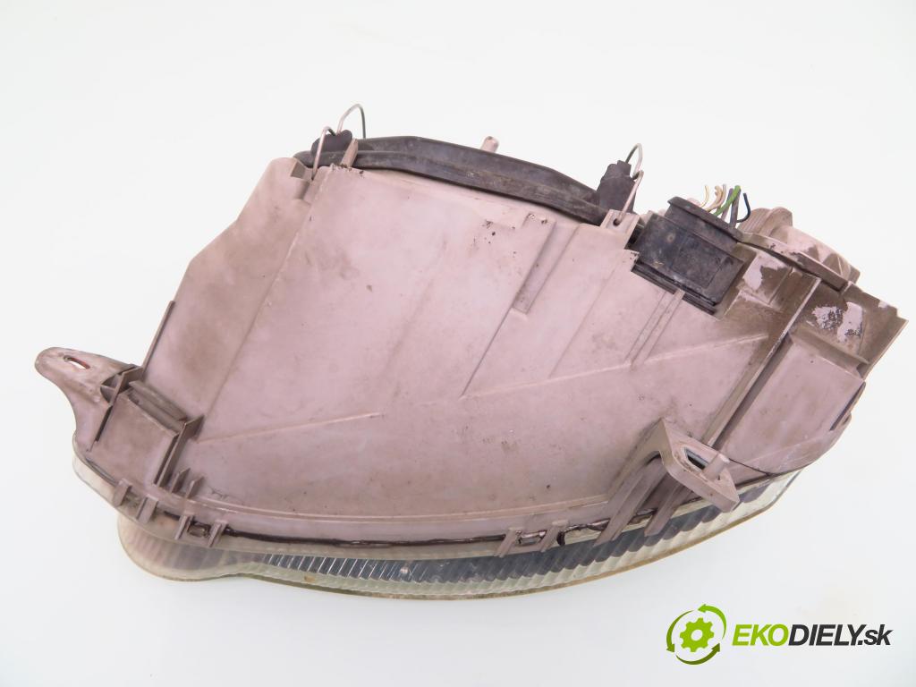 ALFA ROMEO 147 (937_) HB 2004 85,00 1.9 JTDM (937.AXD1A, 937.AXV1A, 937.BXB1A) - 939 A 1910,00 Svetlo PP 0301186202 ; 468261940