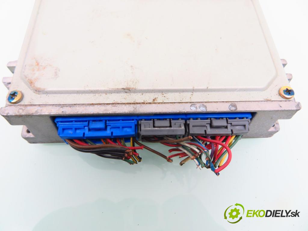 HONDA CIVIC VI Aerodeck (MB, MC) HB 1997 66,00 1.4 16V (MB8) - D14A8 1396,00 řídící jednotka motora 37820P1JE13 ; 2697157528