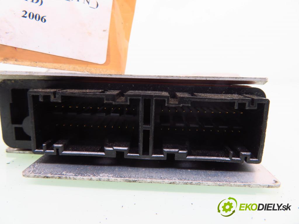 TOYOTA AYGO (_B1_) HB 2005 40,00 1.4 HDi (WNB10_) - 2WZ-TV 1398,00 MODUL air BAG 891700H050 ; 212388110