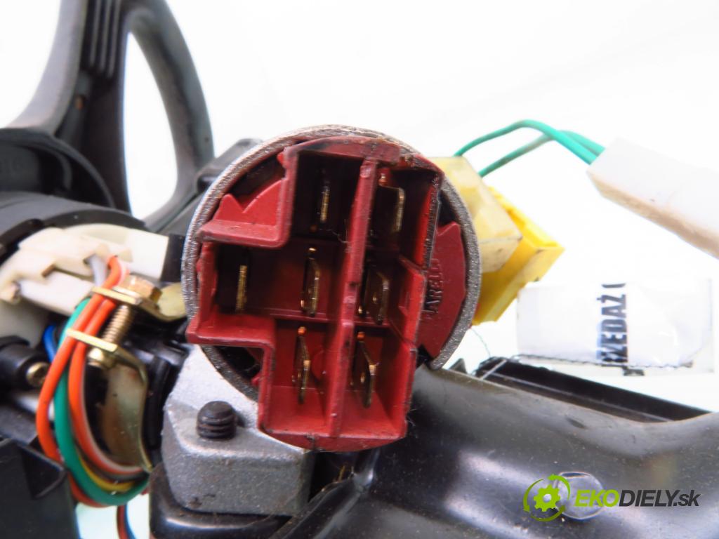 FIAT UNO (146_) HB 1997 42,00 1.0 57-146 C8.000 994,00 Hriadeľ, tyč volantu (Tyče riadenia (volantu))