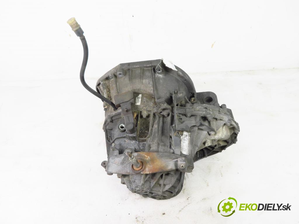 OPEL VIVARO A Skrzynia (X83) CHLODNIA 2006 66,00 2.0 CDTI 90 - M9R 782 1995,00 Prevodovka MANUALNA PF6010 ; CEPF6M9R ; 8200457476